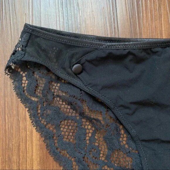 Black Sheer Lace Bikini Panty Size Small - Lou Paris NWT - Picture 2 of 5